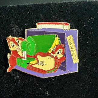 Chip And Dale Back To School Lunchbox Donalds Lunch LE 250 Disney Pin (B)