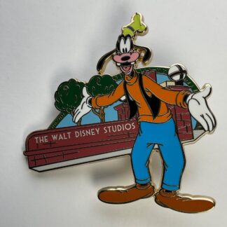DEC Employee Center Mystery Goofy Walt Disney Studios Pin G6