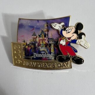 DISNEY DLR NEW YEAR'S DAY 2006 MICKEY MOUSE 3D PIN LE 2500 E5