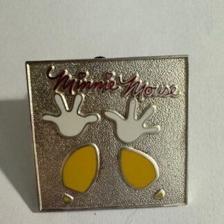 DL - Minnie - Handprint and Footprint in Cement Series 2000 Disney Pin E2