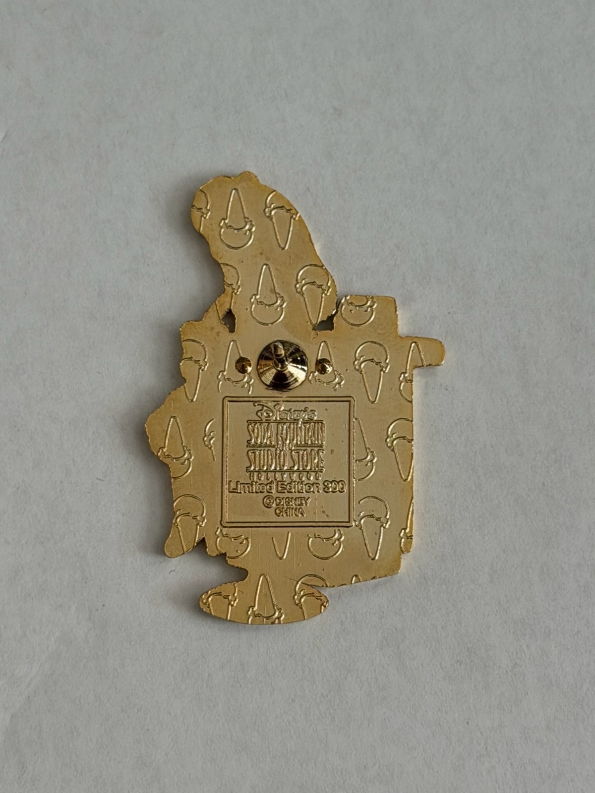 DSF - Alice - Milkshake Stand DSSH 2010 LE 300 Disney Pin F2 - Image 3
