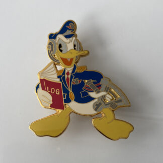 Disney Auctions (P.I.N.S.) - Donald Duck Air Crew Disney Pin B7