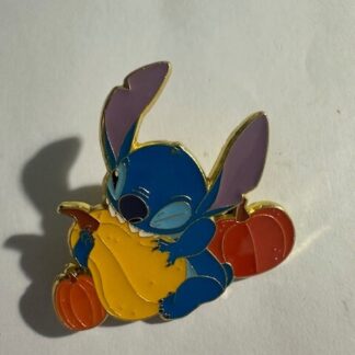 Disney Loungefly Pin - Eating Squash - Stitch Fall Activities Mystery (E5)