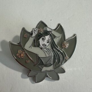 Disney Mulan Princess Grayscale Moments Pin Loungefly (E1)