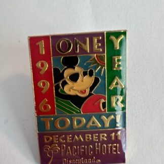 Disney Pin - Disneyland Pacific Hotel One Year Today Mickey 1st Anniversary (C0)
