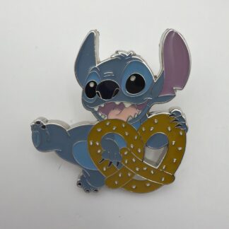Disney Pin Loungefly Stitch Meal Time Snacks Pretzel F8