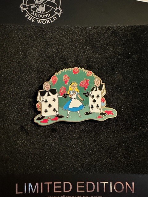 Disney Shopping Alice In Wonderland 55th Roses and Cards LE 250 Disney Pin (B)