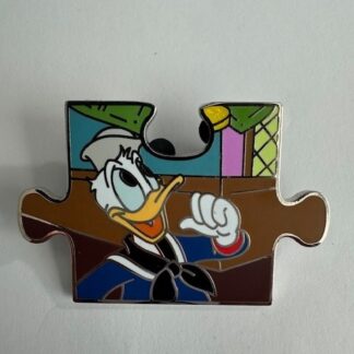 Donald Duck Duck Tales Character Connection Mystery puzzle 2023 Disney Pin B0
