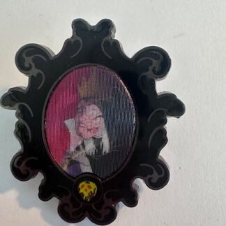 Loungefly Villains Lenticular Portrait Blind Pin Box - Evil Queen & Old Hag (B1)