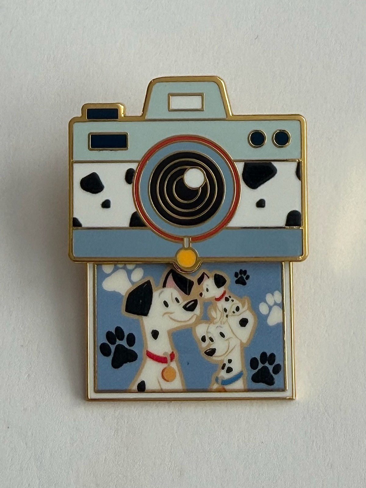 MII Pongo Perdita Lucky Cats and Dogs on Instamatic Cameras 2025 Disney Pin H7