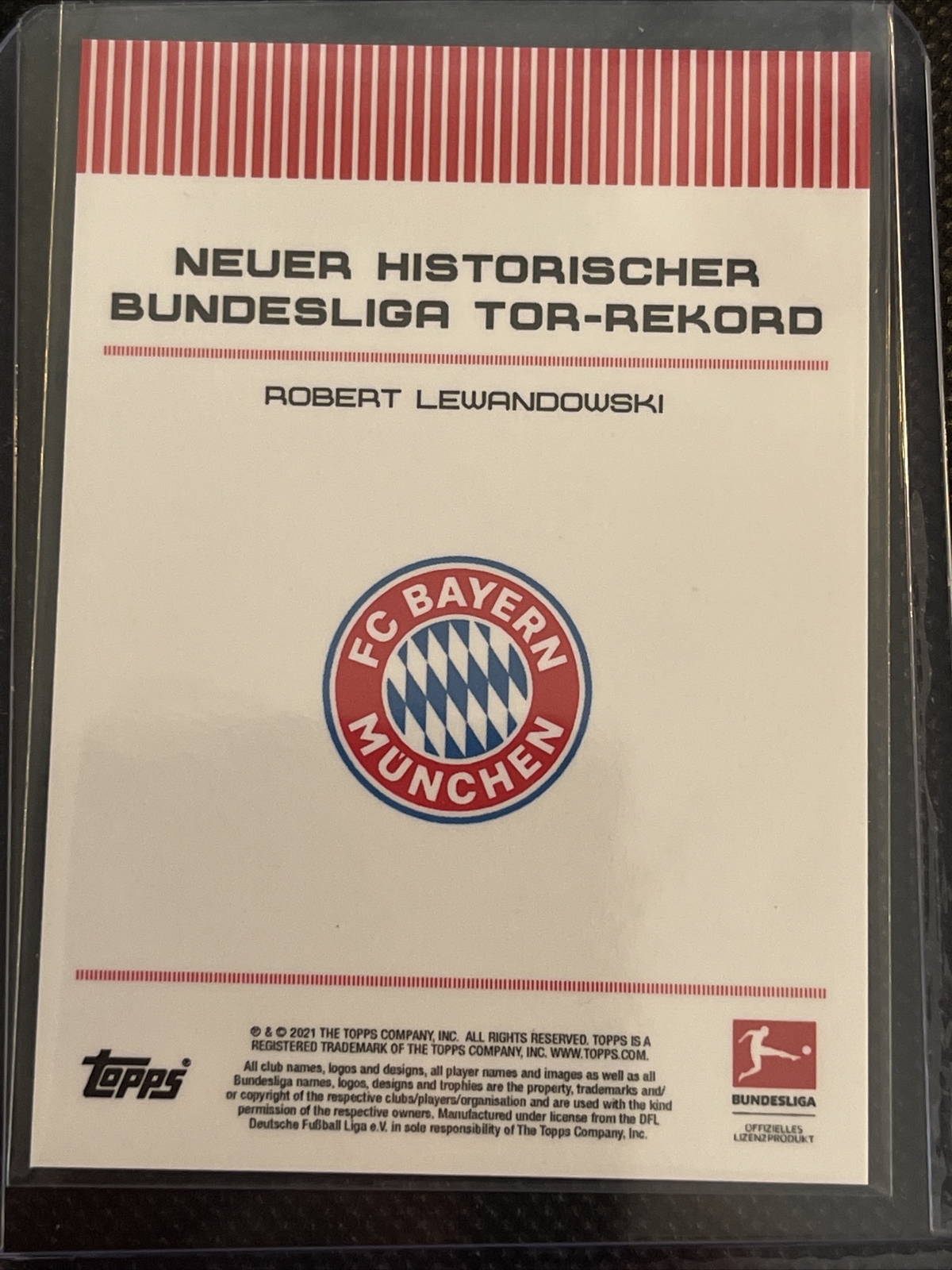 Robert Lewandowski 2020-21 Topps Bundesliga Stars Of The Season BLUE /50 - Image 3