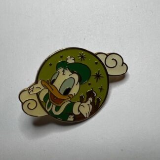 TDR Donald Duck Moon Clouds Game Prize Holiday Disney Pin (B6)