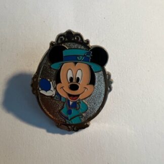 TDR Mickey Mouse Gold Egg Game Prize Easter Tokyo Disney Pin (A4)