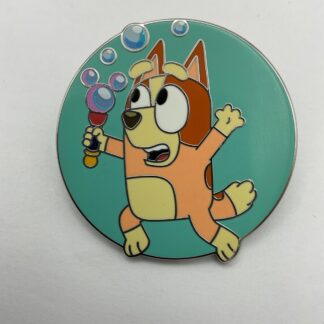 Bluey x Parks Bingo Playing with Bubble Wand Bluey Bingo Booster Disney Pin H7