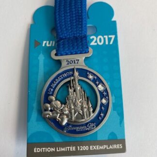 DLP RunDisney Disneyland Paris Half Marathon 2017 Replica Medal Disney Pin (B)