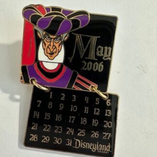 DLR - Frollo - Calendar - May 2006 Hunchback of Notre Dame LE Disney Pin F1