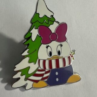 Daisy Duck - Disney Winter Gnomes - Mickey Mouse Family Christmas Disney Pin C8