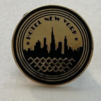 Disney pin 1779 Disneyland Paris Hotel New York 1992 art deco skyline (B5)
