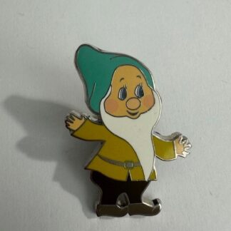 HKDL Hidden Mickey Game Snow White Seven Dwarfs Bashful Disney Pin (E2)