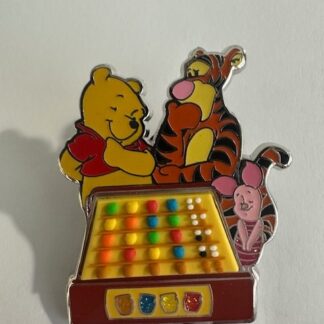 HKDL - Pooh Tigger Piglet Family Mastermind Mini Game LE 500 Disney Pin D1
