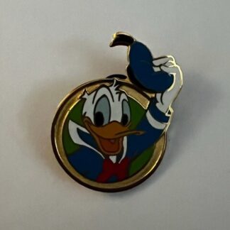 Japan Disney Store JDS Donald Duck Round Window Gold Disney Pin (A2)