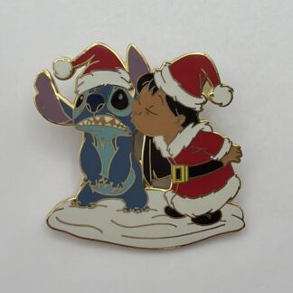 Lilo and Stitch - Kissing Santa Hats Christmas Snow Kiss Pin G5