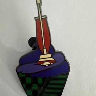 Loungefly Disney HOCUS POCUS Cupcake Pin Mary Vacuum Blind Box (E9)