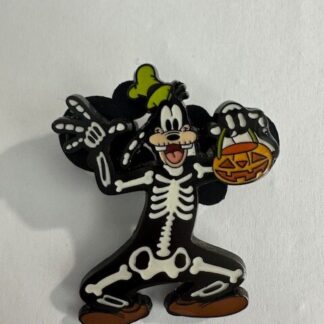 Loungefly Goofy Halloween Skeleton Pumpkin Trick Or Treat Disney  Pin (A2)