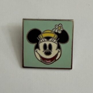 Minnie Mouse - Face and Hat Square Disney Pin E1