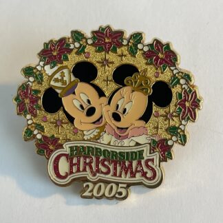 Tokyo Disney Sea 2005 Cute Mickey Minnie Mouse Harborside Christmas Pin Badge A4