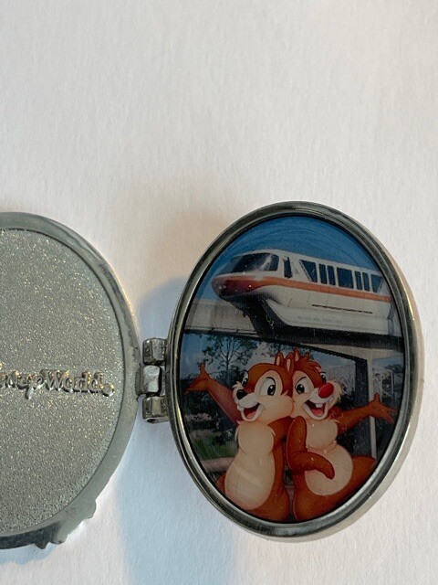 WDW Marquee Locket Chip And Dale Hinged Disney Pin LE (B0) - Image 3