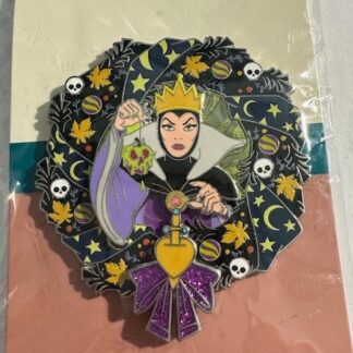DEC Disney Employee Center Evil Queen Halloween Wreath LE Pin (B)