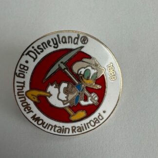 DLR 40 years of Adventure Cast Big Thunder Mountain Donald 1999 Disney Pin E7