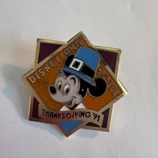 DLR Disneyland Hotel DISNEY CAST PIN 1991 Thanksgiving Mickey Pin (D0)