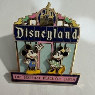 DLR - Happiest Place On Earth - Mickey and Minnie - 3D 2004 Disney Pin C2