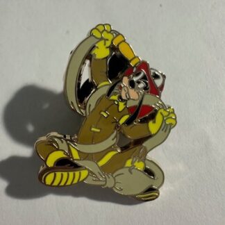 DLR/WDW Disney Fireman Goofy Firefighter Booster Main Street (E6)