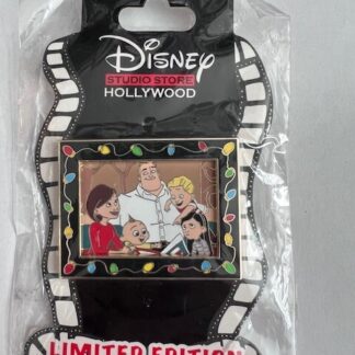 DSSH DSF Holiday Christmas Family Portrait The Incredibles LE 300 Disney Pin (B)