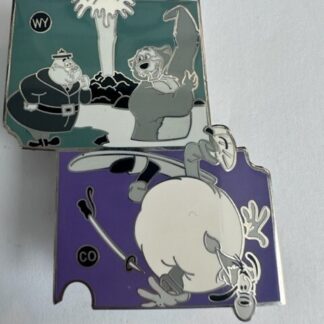 Disney American Adventure Map State Pin of WY and CO CHASER Pin Goofy C7