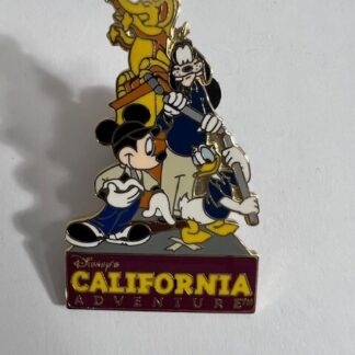 Disney California Adventure Production Crew Mickey Donald Goofy Trading Pin (E6)