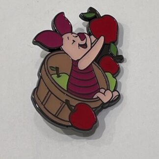 Disney Loungefly Winnie The Pooh Fall Harvest Pin Piglet (A6)