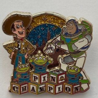 HKDL Pin Champion 2011 Buzz Woody Little Green Men Toy Story Disney Pin (C7)