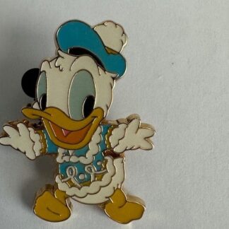 Japan - Donald Duck - Holiday Outfit - Game Prize - Christmas 2014 Disney Pin E0