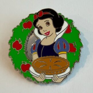 Snow White with Pie Character Wreaths and Treats Christmas 2024 Disney Pin H5