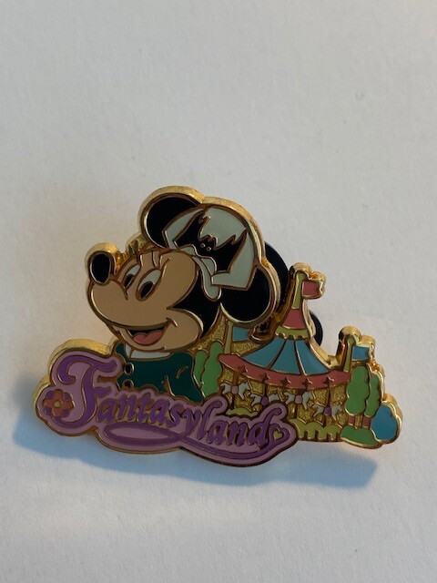 TDL Tokyo Fantasyland Minnie Mouse Disney Pin (B6)
