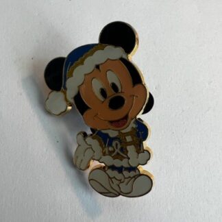TDS Mickey Mouse Holiday Outfit Game Prize Christmas Disney Pin (C1)