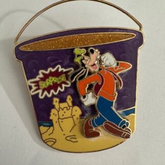 WDW Goofy Beach Bucket 2006 Surprise Disney Pin (E7)