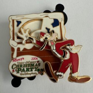 WDW Mickeys Very Merry Christmas Party 2006 Donald And Goofy Disney Pin (D0)