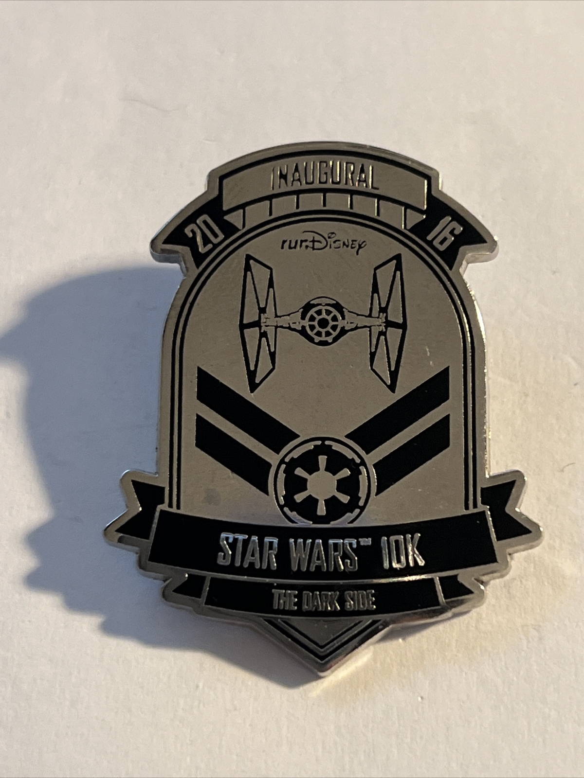 2016 Disney Star Wars Dark Side Half Marathon 10K Inaugural Medal Pin (A7)