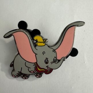 4985 Dumbo Flying Facing Right Elephant Circus Pin (A2)