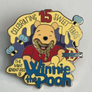 DL DISNEY WINNIE THE POOH 15TH ANNIVERSARY LE CAST Pin (A3)